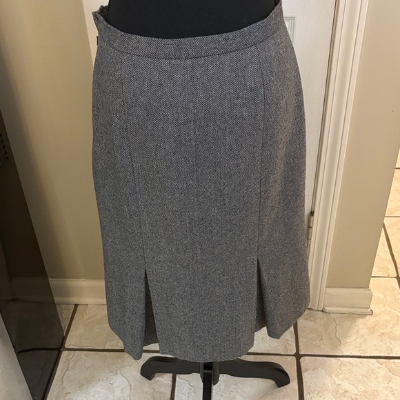 Eddie Bauer Gray Midi Skirt - Picture 5 of 7